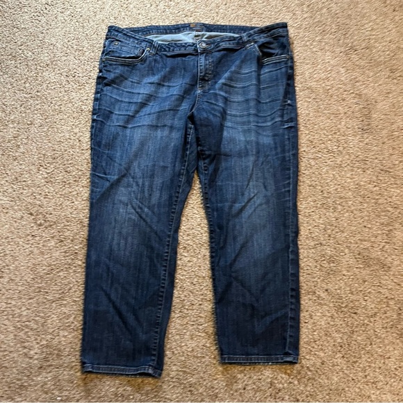 Kut from the Kloth Boyfriend Jeans High Rise Slim Tapered Leg Medium Wash 22W - Picture 2 of 10